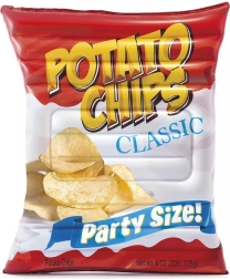 Aufblasbare Matratze in Form einer Chipstüte