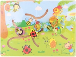 Holzlabyrinth mit Tieren