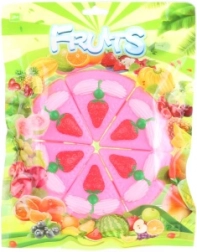 Plastikkuchen mit Messer