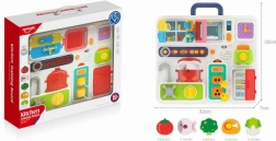 Aktivitätstafel im Koffer für Kinder