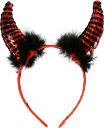 Teufelshörner mit Pailletten und Federn auf einem Satin-Haarreif