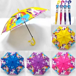 Regenschirm mit Einhorn-Motiv