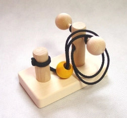 Knobelspiel Versteckte Kugel – hölzernes Logikrätsel