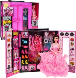 Kleiderschrank mit Puppe