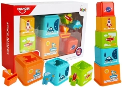 Stapelbecher mit Fahrzeugmotiven und Sortierer für Babys