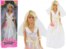 Puppe Anlily im Hochzeitskleid mit Blumengesteck und Krone