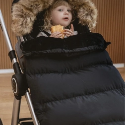 Winter-Fußsack für Kinderwagen und Schlitten mit Fellkapuze – schwarz