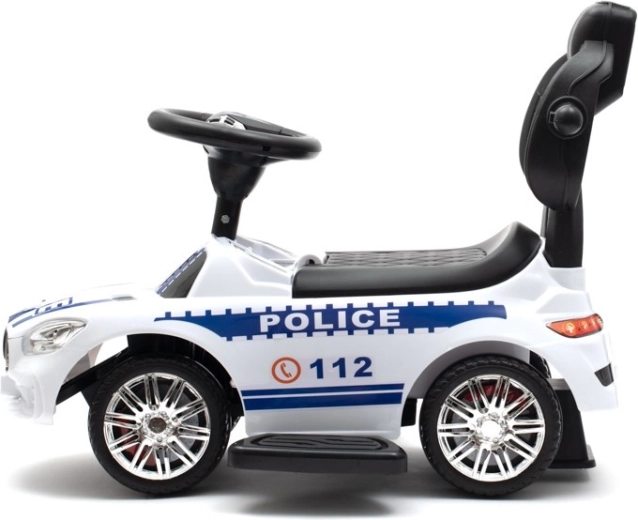 Unterhaltsames Soundpanel und realistische Details