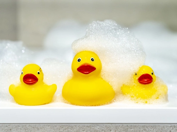 Spaß und Lernen in der Badewanne