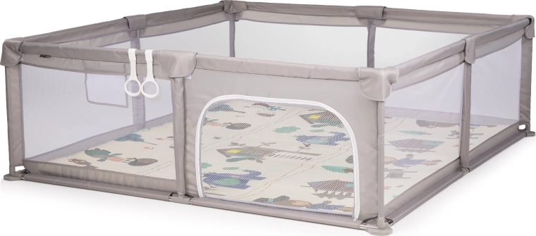 Große Spielfläche und atmungsaktive Netzwände