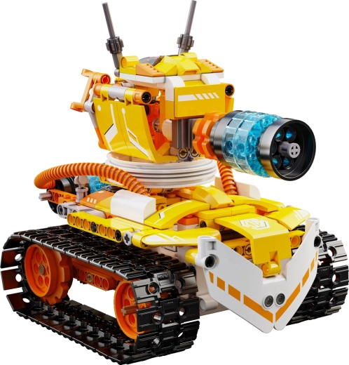3-in-1: Roboter, Panzer und Transporter aus einem Set