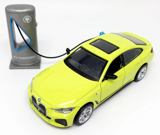 Metallmodell BMW I4 M50 im Maßstab 1:34
