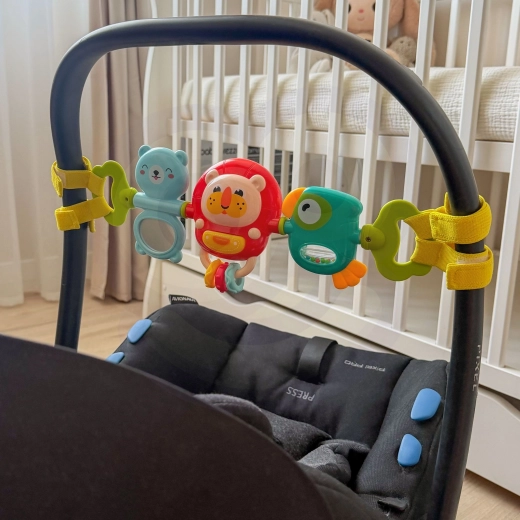 Geräusche und Rasseln für sensorisches Spielen