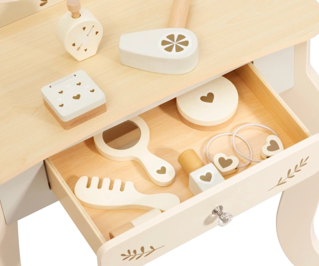 Schublade für Kleinigkeiten und Spiel-Accessoires