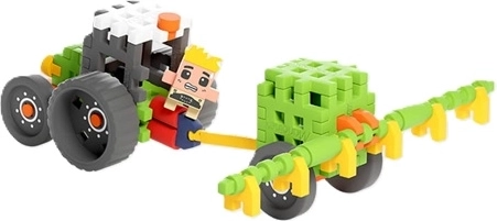 Traktor mit Feldspritze für Bauernhof-Abenteuer