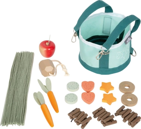 Realistisches hölzernes „Futter“ und Leckerlis