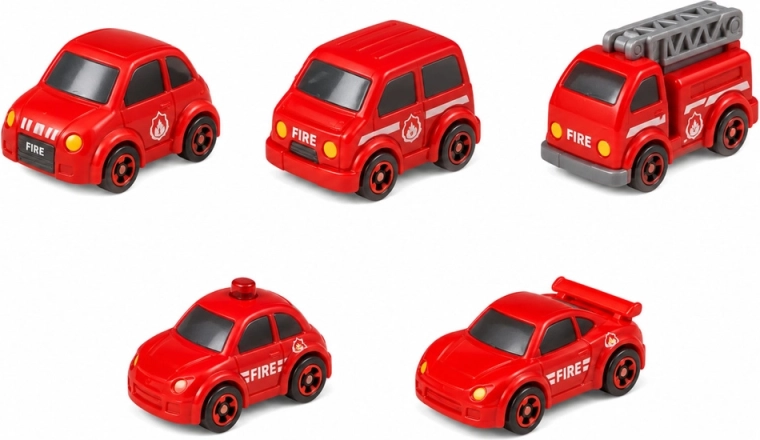 Lichter, Geräusche und 8 Feuerwehrfahrzeuge