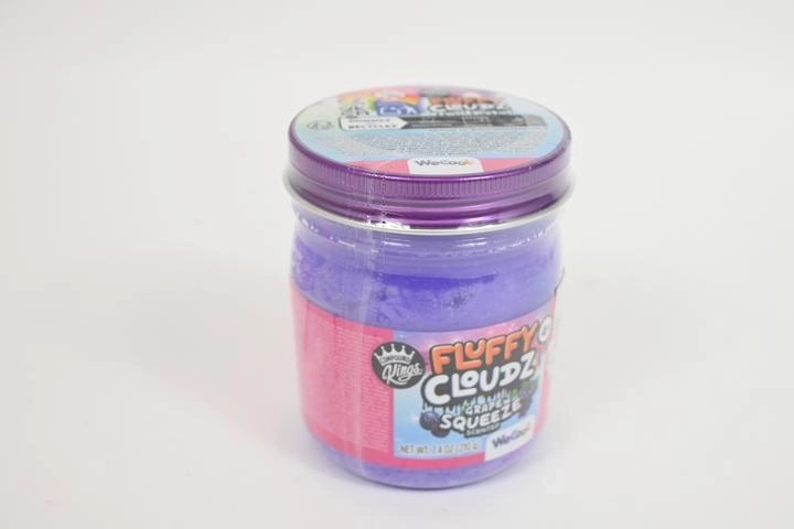 Wecool Fluffy Cloudz fluffige, luftige Knetmasse mit Traubenduft