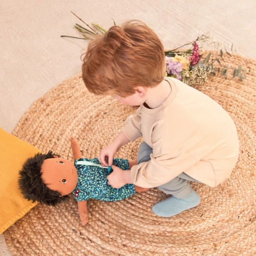 Rollenspiel rund um die Babypflege