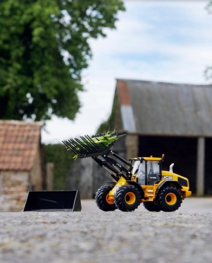 Funktionsfähiges Heben und stabile Fahrt