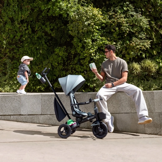UPF50+-Verdeck und Air-Flow-Belüftung für jedes Wetter