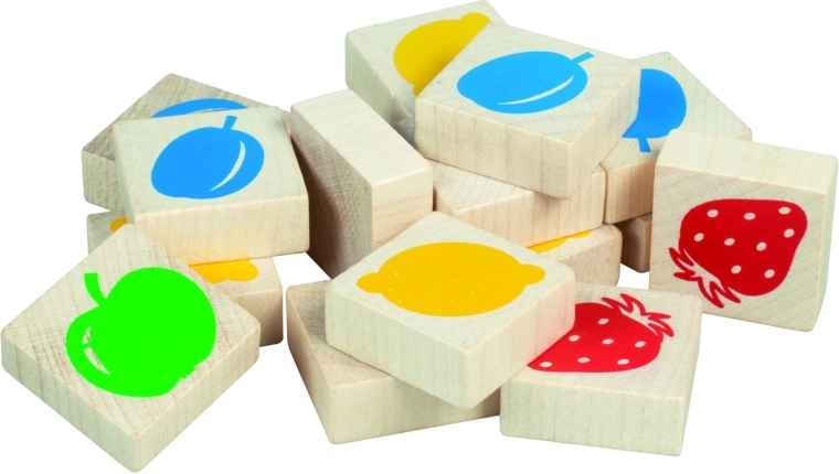 Holzteile mit Obstmotiven