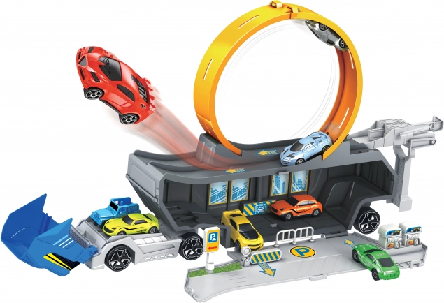 Sattelschlepper mit Abschussbahn und 3 Autos