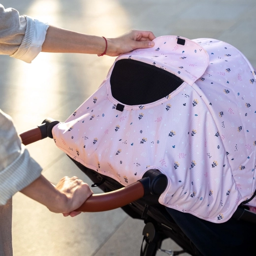 Sichtfenster für den Kontakt zum Kind