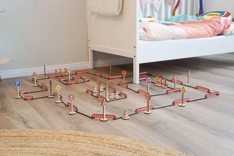 FlexiRoads Holz-Straßenbausatz 135 Teile