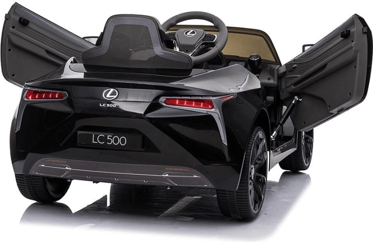 Realistisches LEXUS-Design mit öffnenden Türen