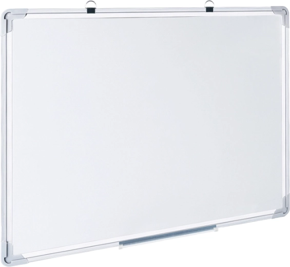 Glatte, trocken abwischbare Oberfläche für sauberes Schreiben