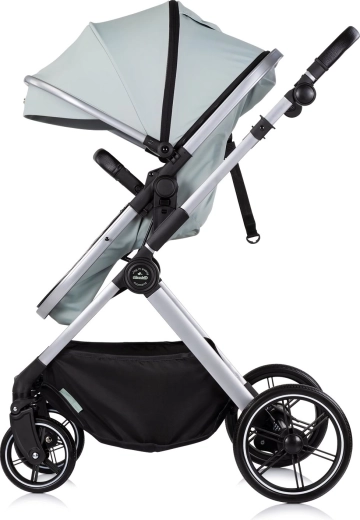 Großes erweiterbares Verdeck mit Sichtfenster