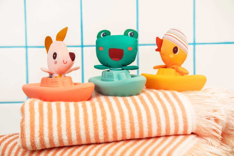Lilliputiens Badeboot mit Frosch James