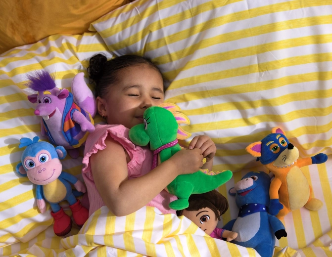 Kompakte Größe 20 cm für unterwegs und fürs Bettchen