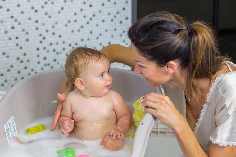Ergonomische Form für Neugeborene und größere Babys