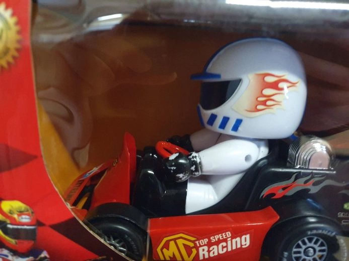 Go-Kart mit Fahrer (B-Ware) – 1 Stück