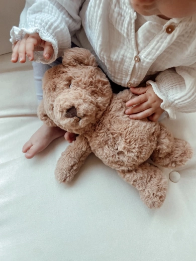 Schreisensor für automatische Beruhigung