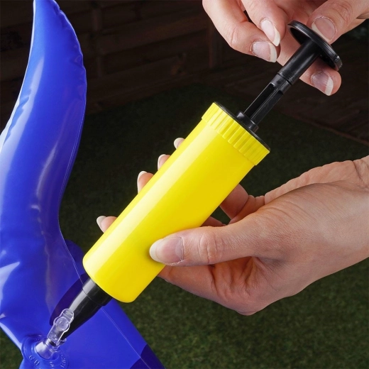 Schnelles Aufpumpen dank mitgelieferter Pumpe