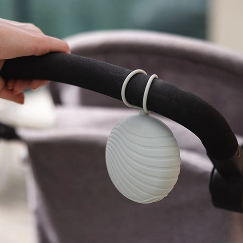 Flexible Schlaufe zum Befestigen am Kinderwagen oder an der Tasche
