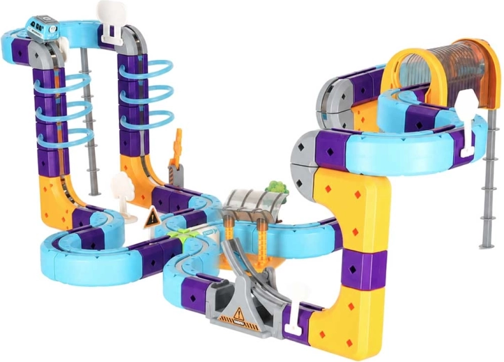 3D-Strecke mit Kurven, Brücken und Tunnel