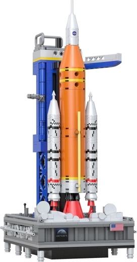 Realistisches Modell der NASA-Rakete Artemis SLS
