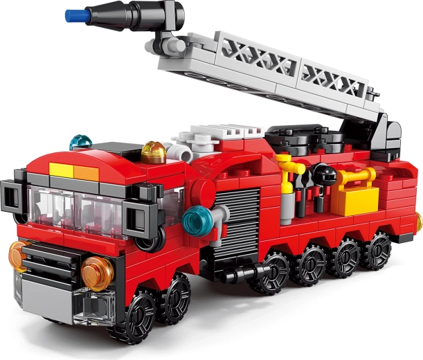 Großes Feuerwehrfahrzeug mit Leiter