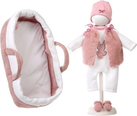 Kleidung und Accessoires für die Llorens-Puppe