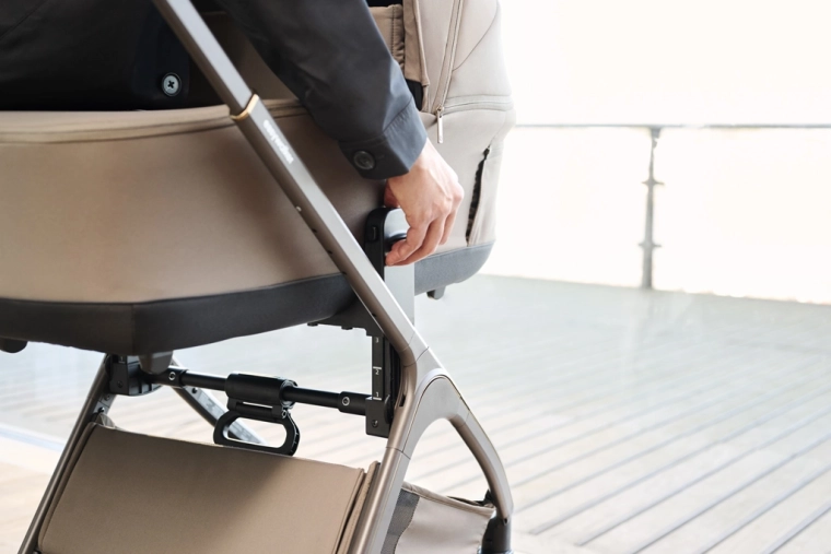 Höhenadapter mit drei Stufen für Sitz und Wanne