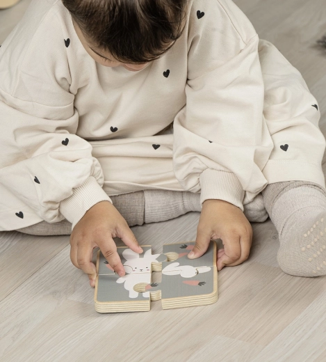 Zweischichtiges Puzzle für Fantasie und logisches Denken