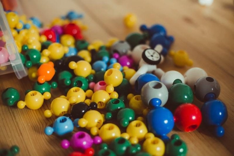 Bunte Teile, die Kreativität anregen