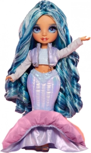 Rainbow High Winter Wonderland Puppe mit magischem Schnee