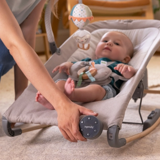 Komfortable Neigung und weiche Materialien