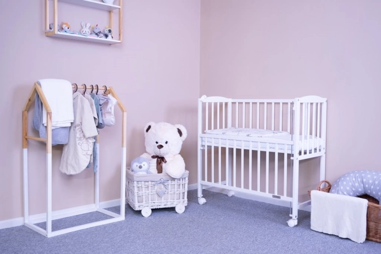 Mobil und stabil dank Rollen mit Bremse