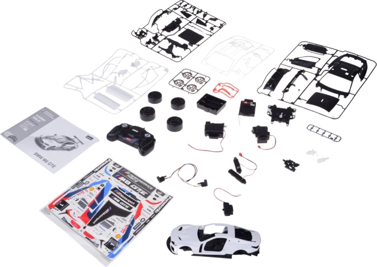 Bauen, bekleben, losfahren: 74 präzise Teile